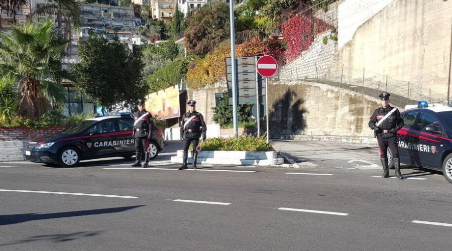 Controlli Dei Carabinieri Tra Giardini E Taormina Denunciati E