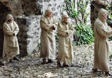 Santa Venerina: eremo di Santo Stefano, ruderi che parlano