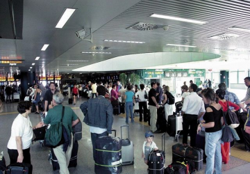 Caos bagagli Fiumicino: nessun limite ai risarcimenti