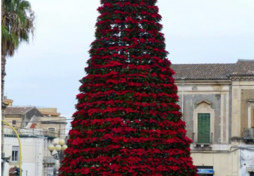 Giarre, le luminarie ci saranno e Villa Margherita è stata ripulita. Manca solo la felicità