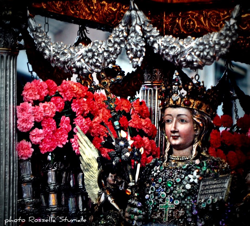 Festa di Sant’Agata. “l’Arcidiocesi e la Basilica non c’entrano con botti e candelore”