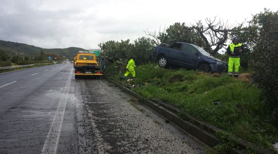 A18, incidente autonomo vicino Calatabiano