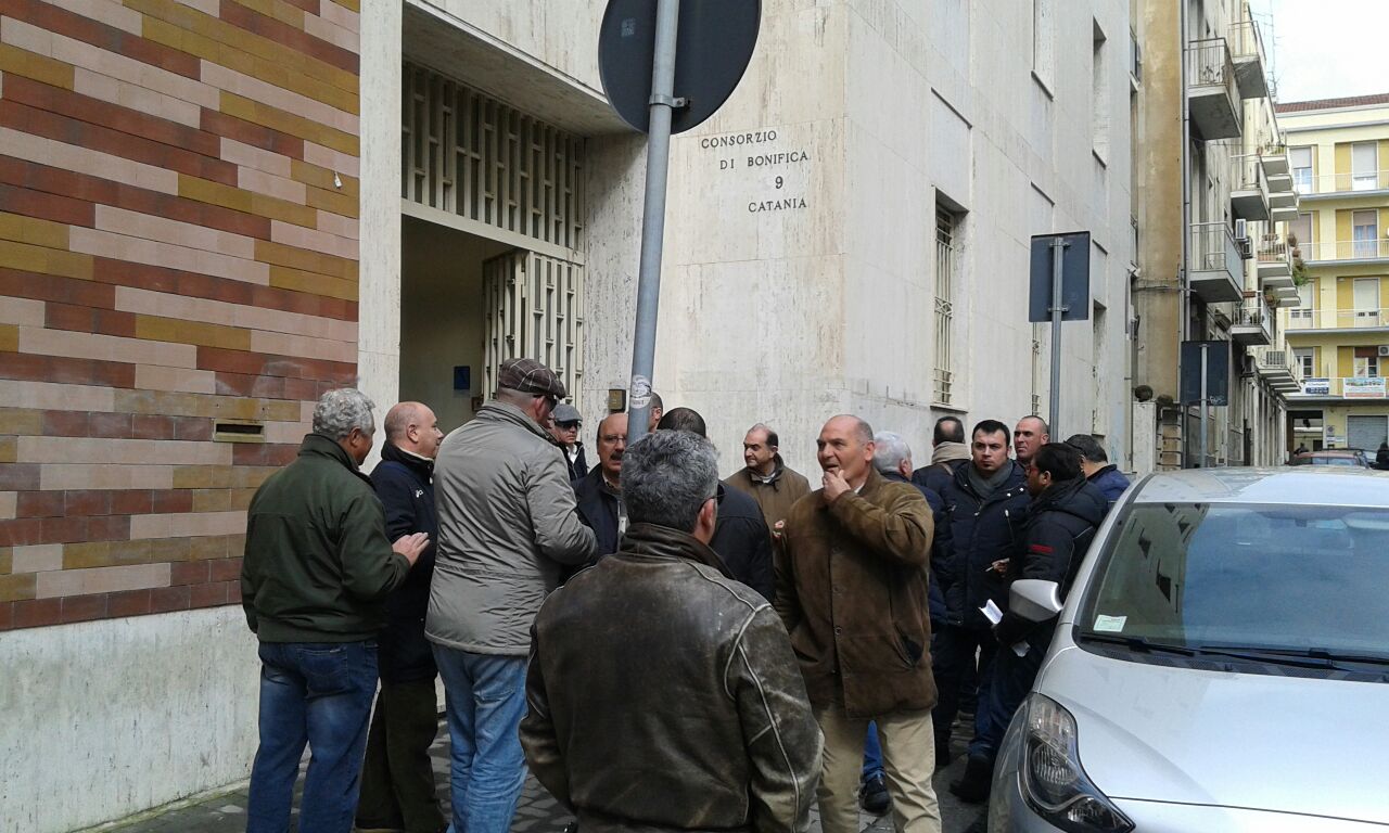 Catania, occupata la sede del Consorzio di bonifica 9