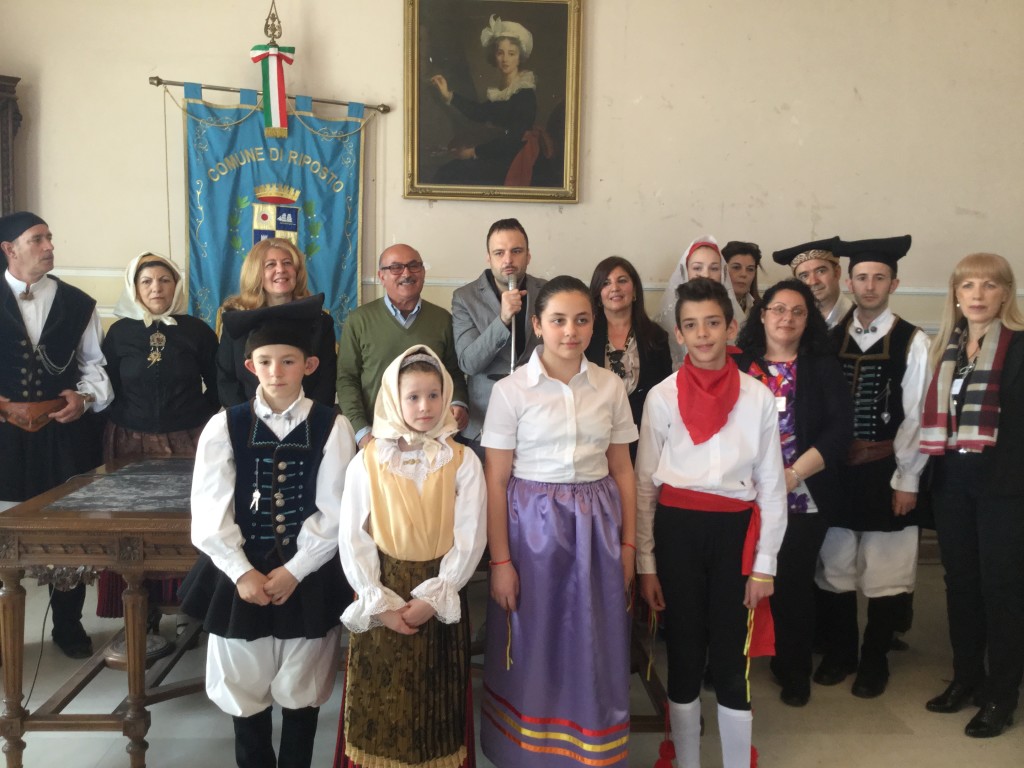 Riposto, visita scolaresca sarda in Municipio