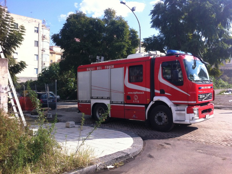 Lunga scia di incendi a Giarre e Fiumefreddo