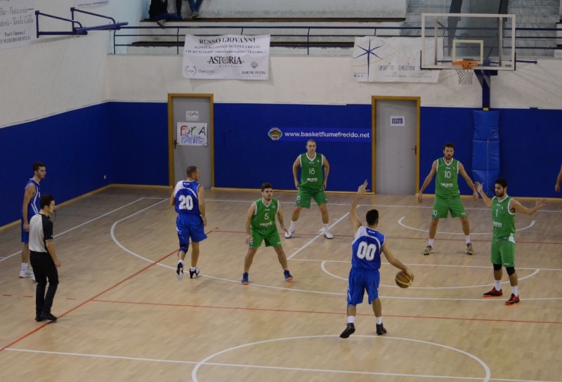 Basket Promozione, continua la scalata al vertice per la Libertas Fiumefreddo