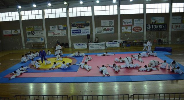 Giarre, Judo: passaggio cinture alla Meetings Sport, con padrini d’eccezione i campioni di lotta Olimpica