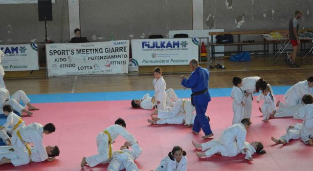 Giarre, Judo: passaggio cinture alla Meetings Sport, con padrini d’eccezione i campioni di lotta Olimpica