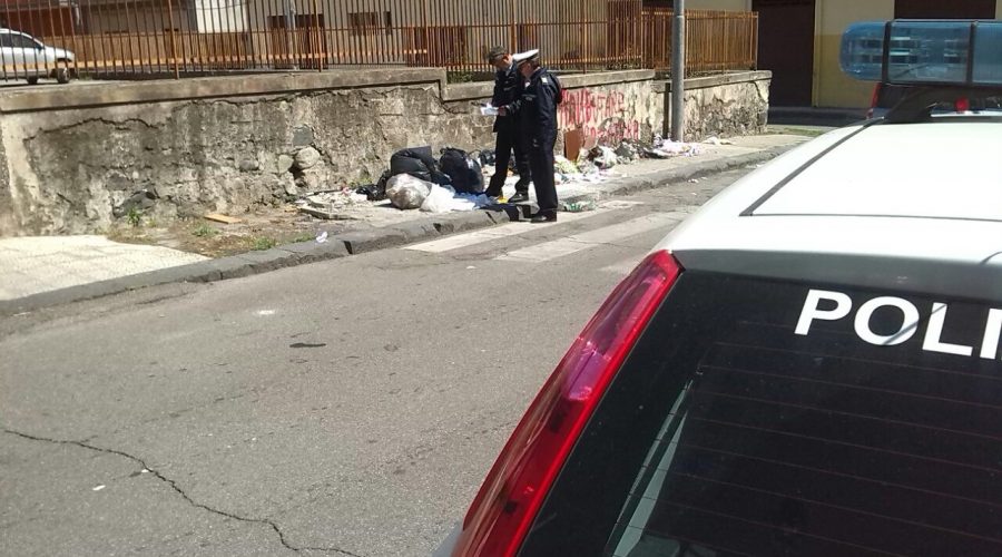 Riposto, la Polizia locale avvia controlli serrati per contrastare le micro discariche: tre sanzioni