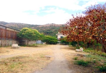 Francavilla di Sicilia: una piazzetta “fantasma” in contrada Barilaro