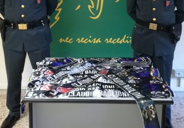 Concerto di Claudio Baglioni ad Acireale: denunciati 4 venditori di gadget contraffatti