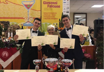 Alberghiero "G. Falcone" di Giarre: successo per la gara di cocktail all'ombra del vulcano