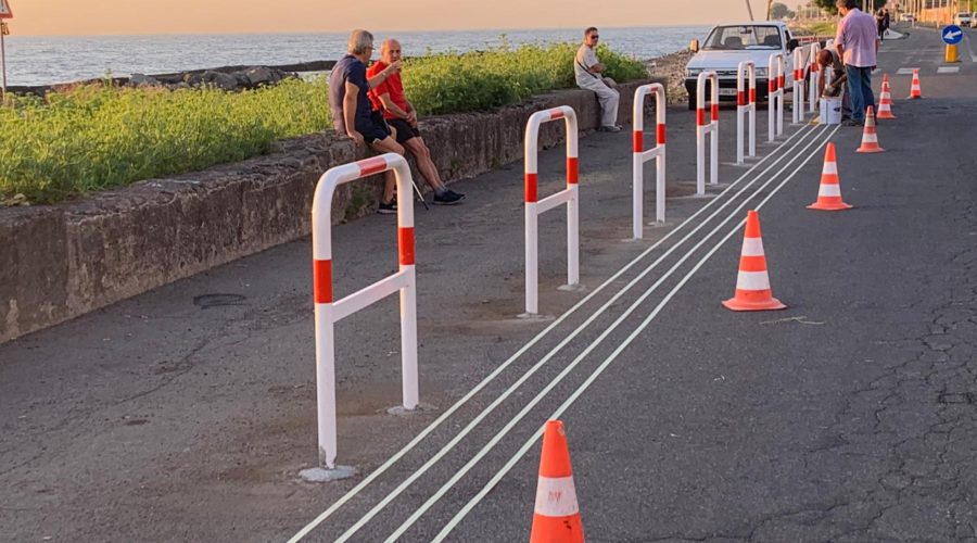 Riposto, percorso pedonale sul lungomare Pantano