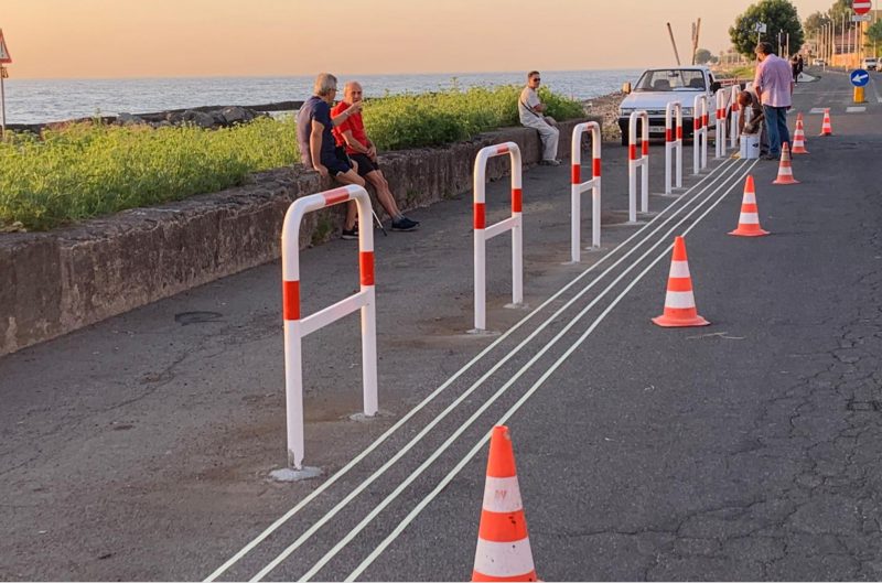 Riposto, percorso pedonale sul lungomare Pantano