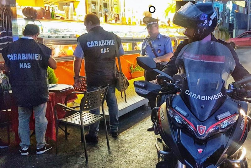 “Street Food”: 1 acese, 1 giarrese e 2 catanesi denunciati. Scoperti lavoratori in nero e cibi in cattivo stato