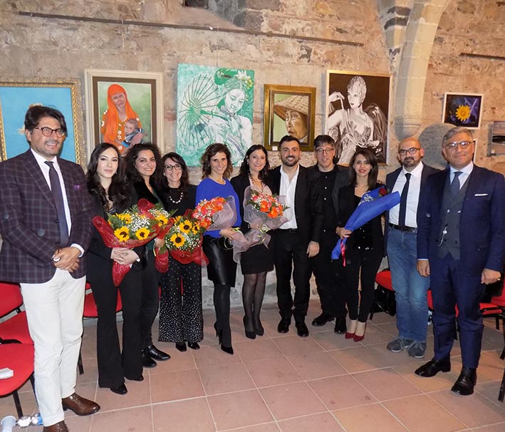 Taormina, successo di pubblico alla presentazione de “Il Venditore di uova rotte” di Clemente Cipresso