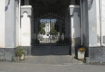 Mascali, nuove misure Covid per i cimiteri cittadini