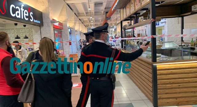 Sparatoria nella galleria del Conforama di Riposto: ferito un commerciante FOTO VIDEO