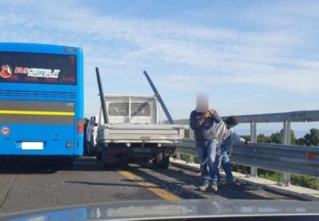 A18, tamponamento a catena a 2 km dallo svincolo di Giarre. Rallentamenti