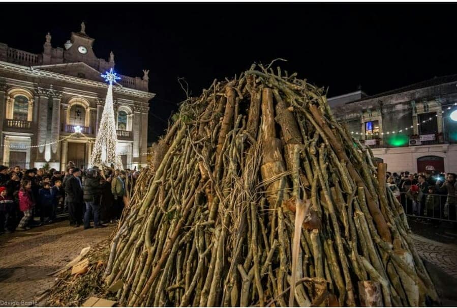 Riposto, ordinanza del sindaco: niente Zucco di Natale