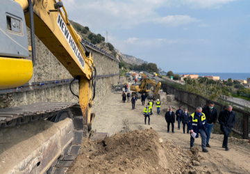 A18, frana di Letojanni: “Ad agosto la carreggiata deve essere libera” VIDEO