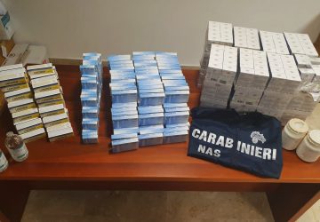 Aveva diverse decine di confezioni di "Viagra" nel retro del bar: arrestato il gestore