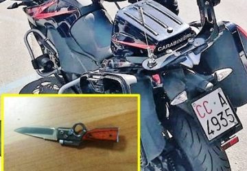 Accusa un 45enne di avergli rubato due bici e tenta di accoltellarlo: in manette 71enne