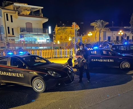 Controlli Straordinari Dei Carabinieri Nel Taorminese: 2 Arresti E 8 ...