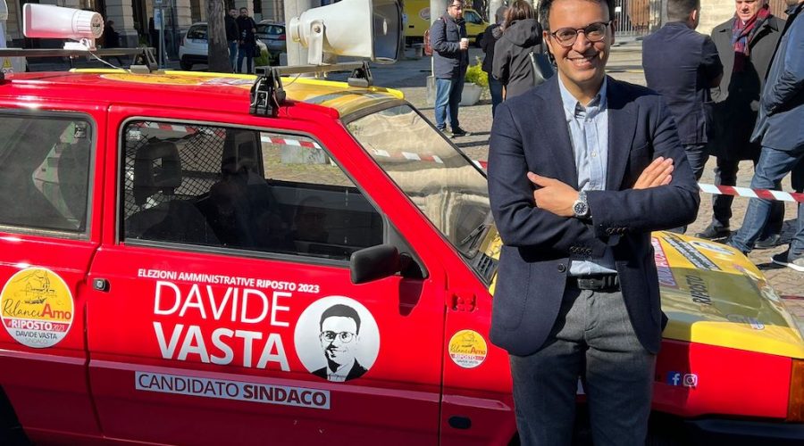 Amministrative Riposto, il 16 aprile il candidato sindaco Davide Vasta presenta la squadra e il programma elettorale