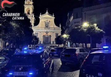 Rissa per un panino: notificati “avvisi orali” e “daspo urbani” VIDEO