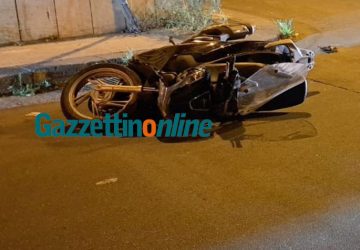 Giarre, si schianta in moto contro un palo della luce: muore sul colpo un 17enne giarrese