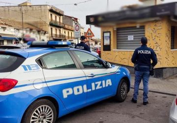 Controlli della Polizia: chiuso un chiosco a Nesima