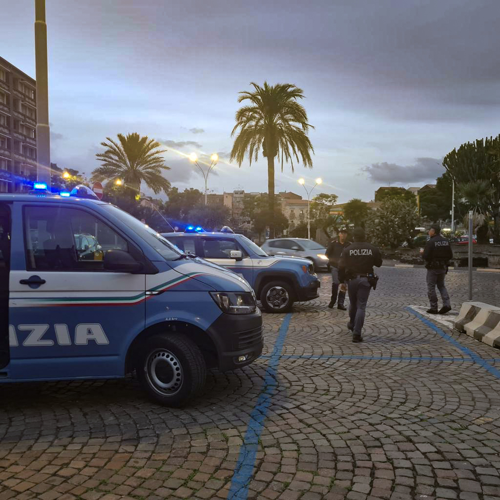 Fermato con arnesi per lo scasso, 37enne deferito dalla Polizia