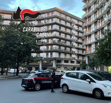 Controlli dei carabinieri: 1 arresto ad Acireale per droga. Denunciati un commerciante ed un meccanico abusivo