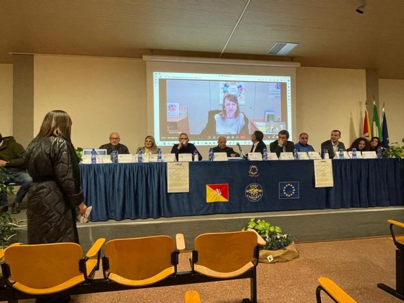 Giarre, conferenza dibattito sulla Formazione al liceo “Leonardo”