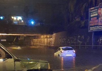 Maltempo, pesanti disagi a Mascali: una famiglia sommersa dall'acqua in casa. Oggi verifiche nelle scuole