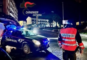 Controlli nel centro storico per la prevenzione dei furti di automobili