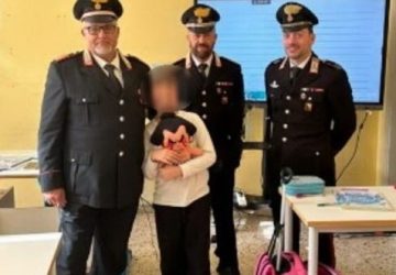 I Carabinieri di Nesima recuperano e riconsegnano l’amato peluches ad un bambino