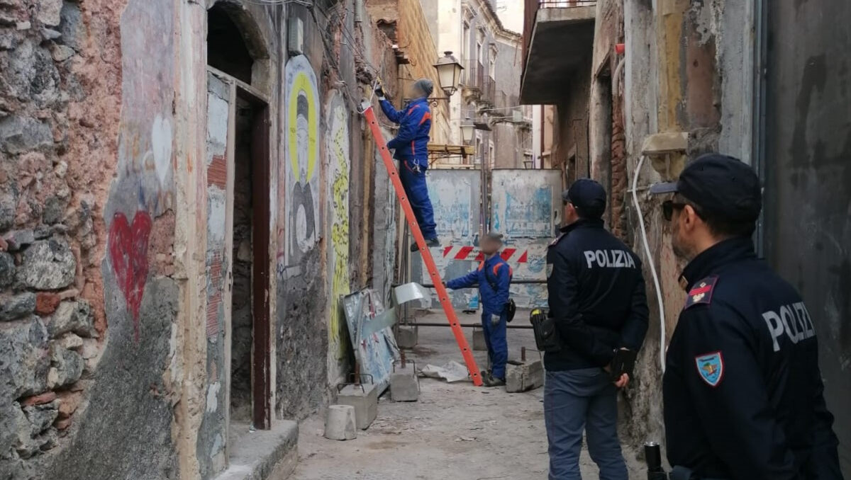 Controlli a tappeto della Polizia a San Berillo