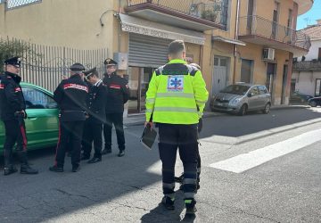 Giarre, fatale malore in auto: si accascia e muore per un arresto cardiaco