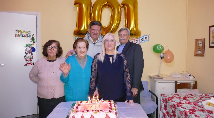 Giarre, festeggiati i 101 anni di nonna Vincenza