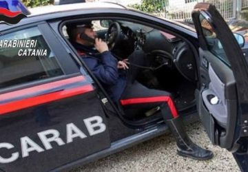 Aggredisce la moglie e i Carabinieri: “neutralizzato” con lo spray al peperoncino ed arrestato