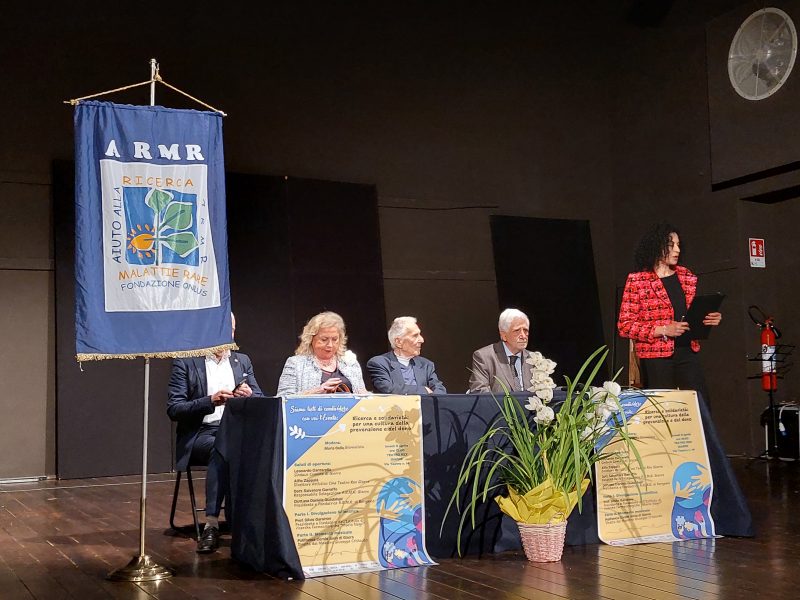 Giarre, il prof. Garattini dell’istituto Mario Negri al Rex ha spiegato l’importanza della prevenzione in medicina