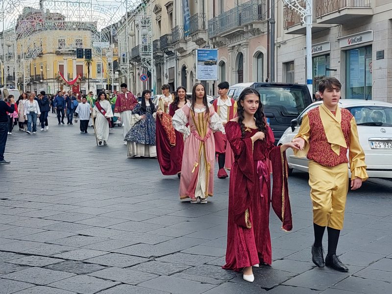 Giarre, torna il corteo storico “Le spighe di S.Isidoro”