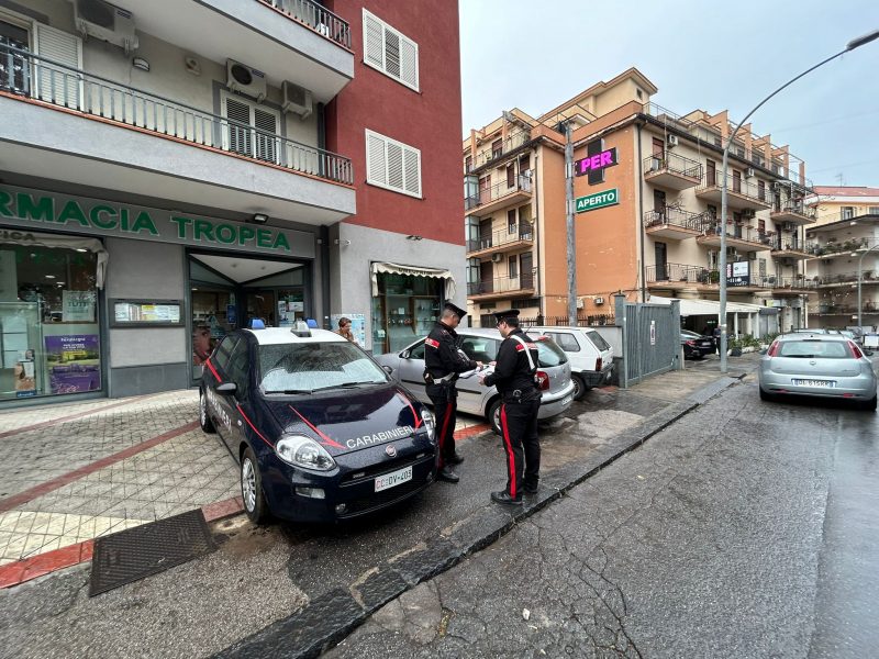 Giarre, rapina alla farmacia “Tropea” a Macchia: fermato dai Cc il malvivente