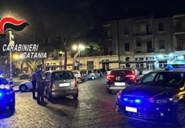 Contrasto ai parcheggiatori abusivi: i Carabinieri denunciano 4 catanesi