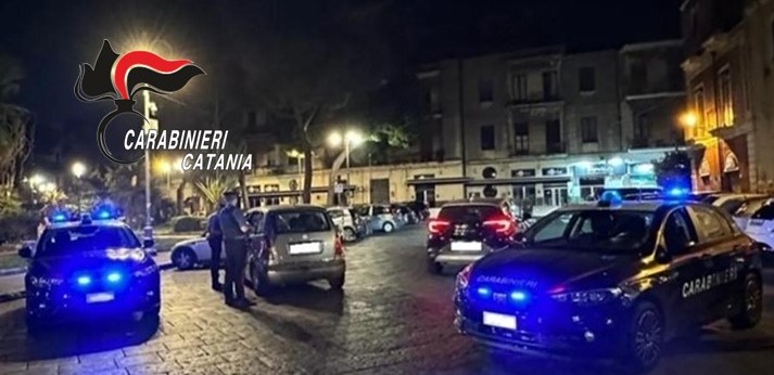 Contrasto ai parcheggiatori abusivi: i Carabinieri denunciano 4 catanesi