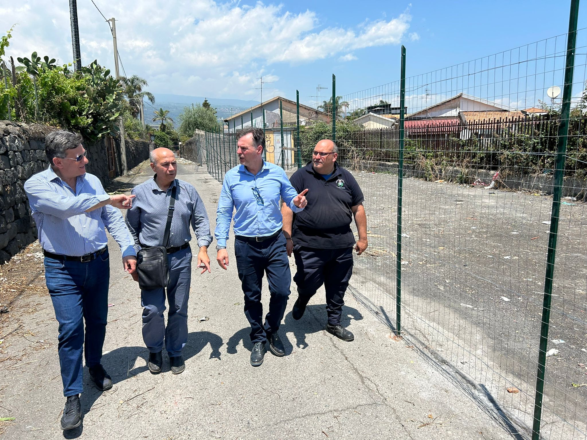 Trepunti, scattate misure per contrastare le discariche nella zona del parco. Ricognizione del sindaco VIDEO