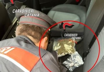 Balbetta ai Carabinieri che gli trovano la “droga” addosso: arrestato