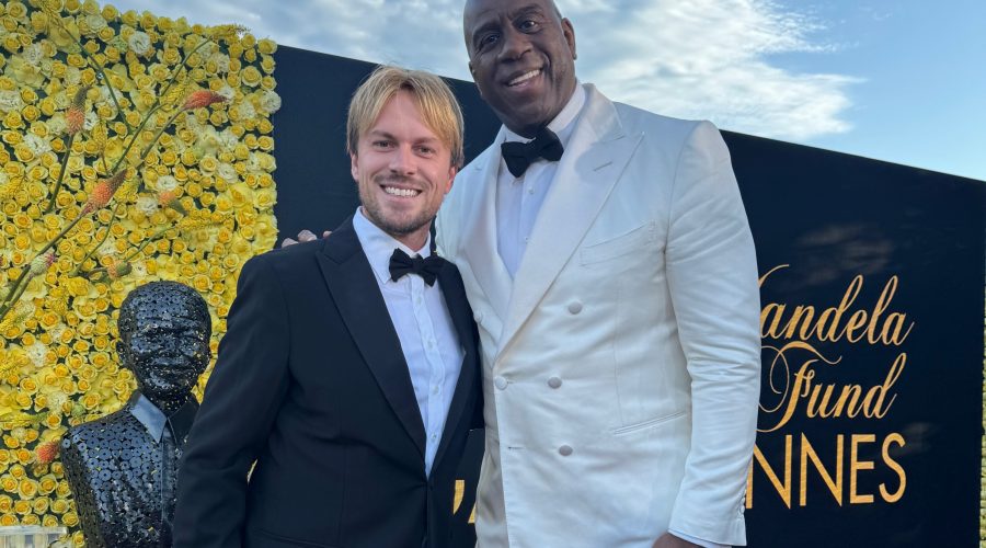 La Fondazione Mandela organizza un evento di raccolta fondi a Cannes con la Grande Stella del Basket Magic Johnson